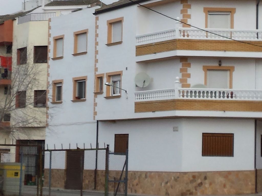 c98ede62-aba4-41d9-ab4c-2669f898996c_zps