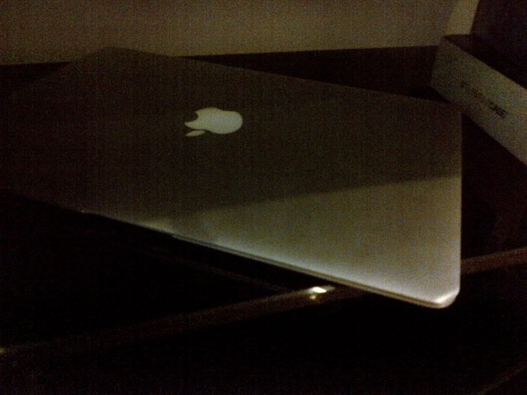 Q10, Q12  Macbook Air Mc965 13 inch Mid 2011